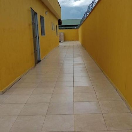 Casa Na Praia Com Piscina Em Itanhaém 外观 照片